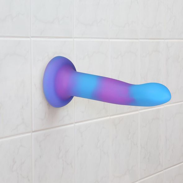 Фалоімітатор, що світиться в темряві, ADDICTION Rave 8″ Glow in the Dark Dildo Blue Purple, 20,3 см